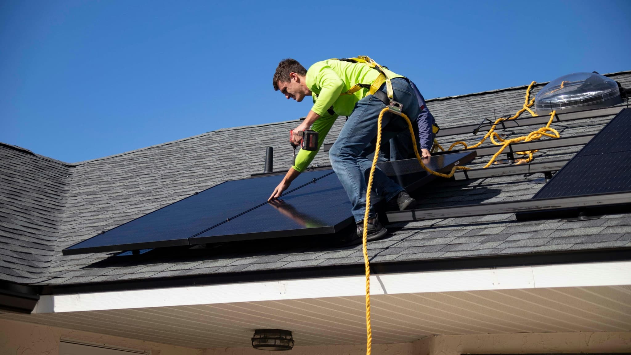 Impianto fotovoltaico su tetto residenziale